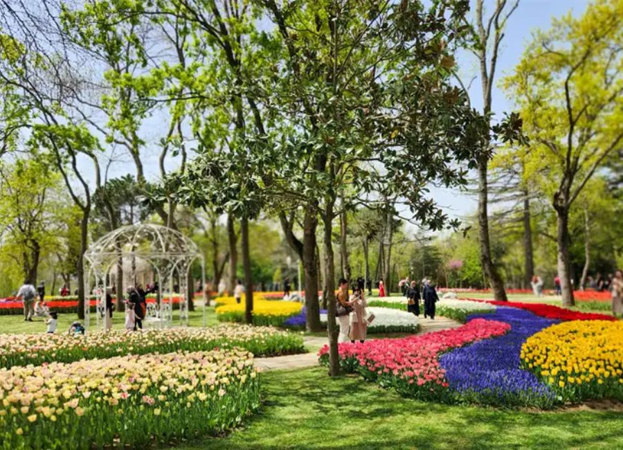 Best time to visit Istanbul during spring season