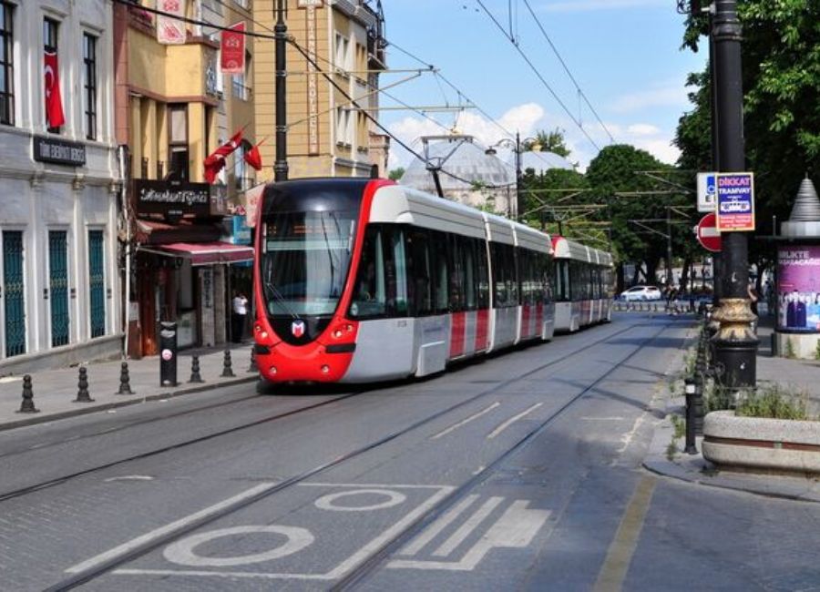 Safe transportation options in Turkey including flights and public transit