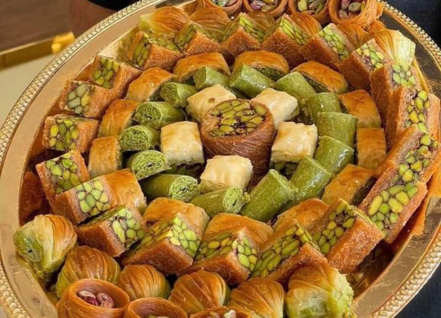 Traditional Turkish baklava and künefe desserts served fresh