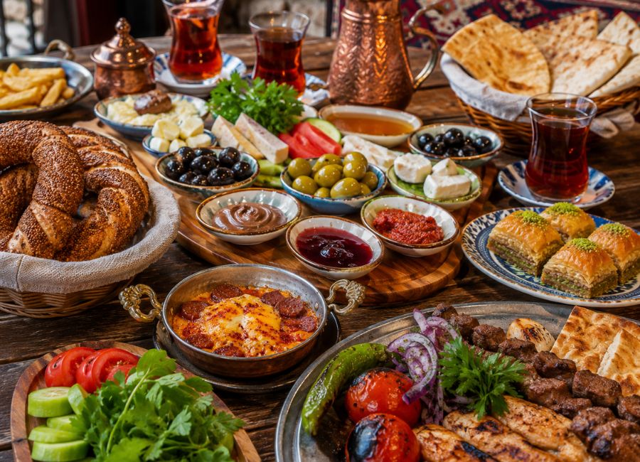 Traditional Turkish food for solo travelers