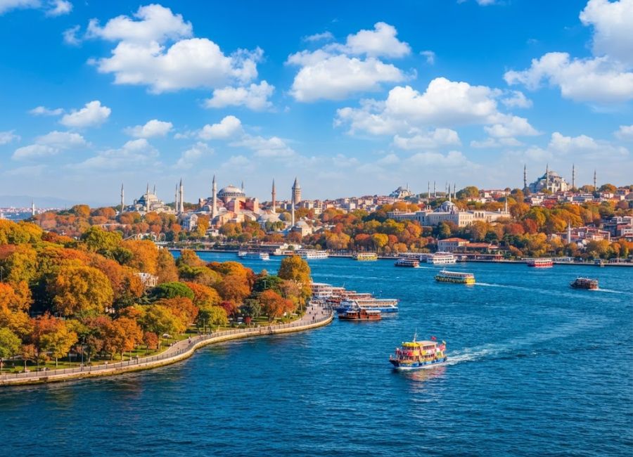 Turkey weather in October with Istanbul and Bosphorus