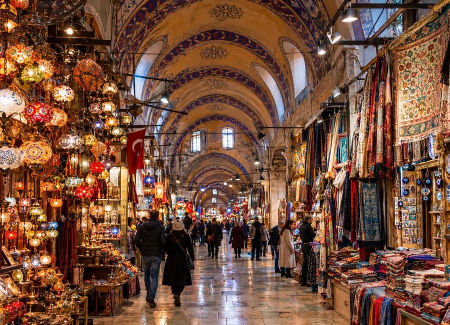 Istanbul Grand Bazaar offering an indoor sightseeing option in December